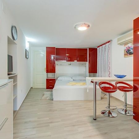 Apartments Leila Mali Losinj Exterior photo