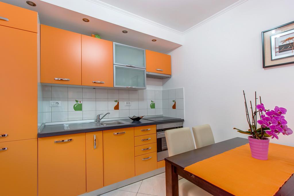 Apartments Leila Mali Losinj Exterior photo